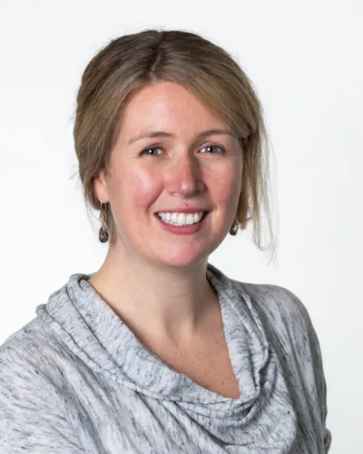 Headshot of Kate Harris