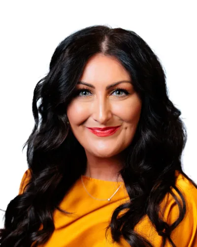 Professional headshot of Haley Valdez, Corporate Recruiting Director at Beacon Hill, a top-tier staffing and consultation firm. Haley leads internal recruiting initiatives to identify and attract top talent, supporting the company’s continued growth across divisions and locations.