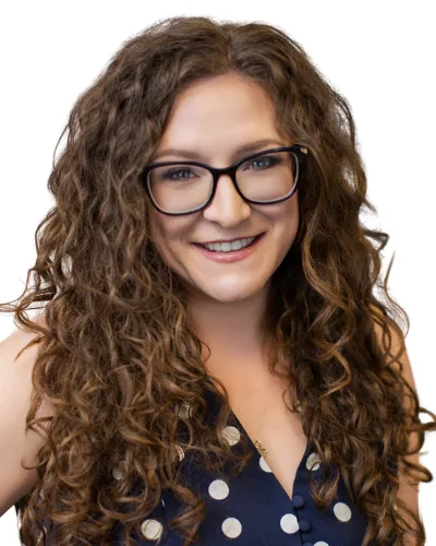 Headshot of Marisa Simmons