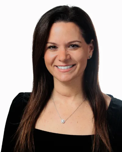 Headshot of Lindsey Liefer