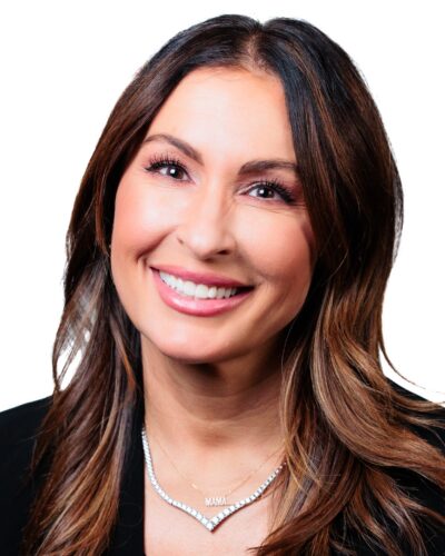 Headshot of Rikki Denniston