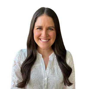 headshot of Ashley Pfeiffenberger