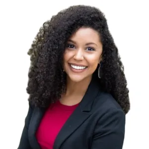 headshot of Chelsie Walsh