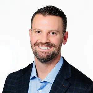 headshot of Greg Davis