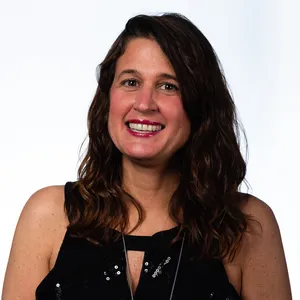 headshot of Heather Harrold Carpenito