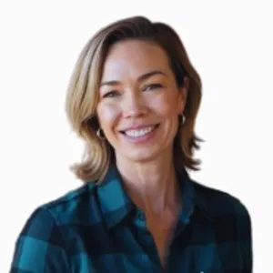 headshot of Danah van Reuth