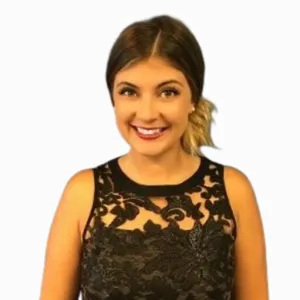 headshot of Lauren Freeman