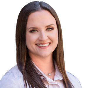 headshot of Emily Neuhauser, Esq.