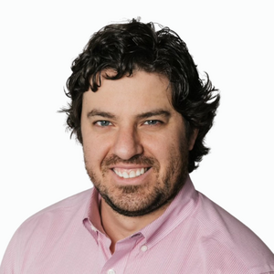 headshot of Henry DeSimone