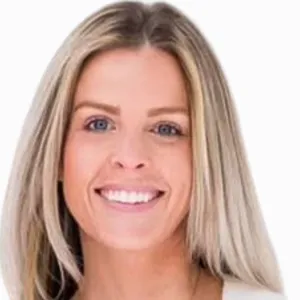 headshot of Amber Works