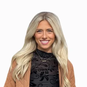 headshot of Thai Triesch