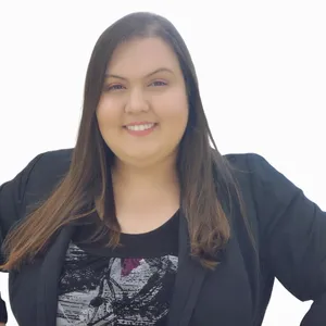 headshot of Katrina Acosta