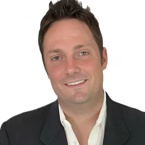 headshot of Andrew Macmillan ​