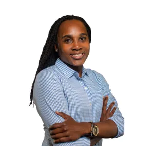 headshot of Kelly Davis