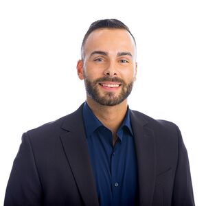 headshot of Nick Weinstein