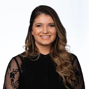 headshot of Jennifer Bird