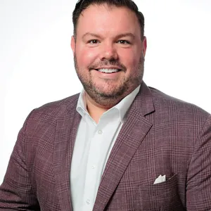 headshot of Jeff Innis