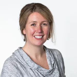 headshot of Kate Harris