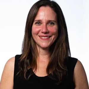 headshot of Lorri Zelman