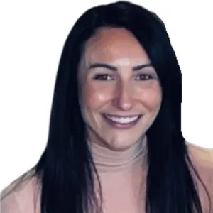 headshot of Lindsay Walsh