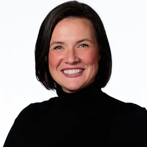 headshot of Elizabeth Hoffmann, PHR