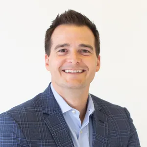 headshot of Marcus Pinchera