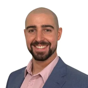 headshot of Ryan Taylor