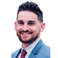 Headshot of Paul Latif